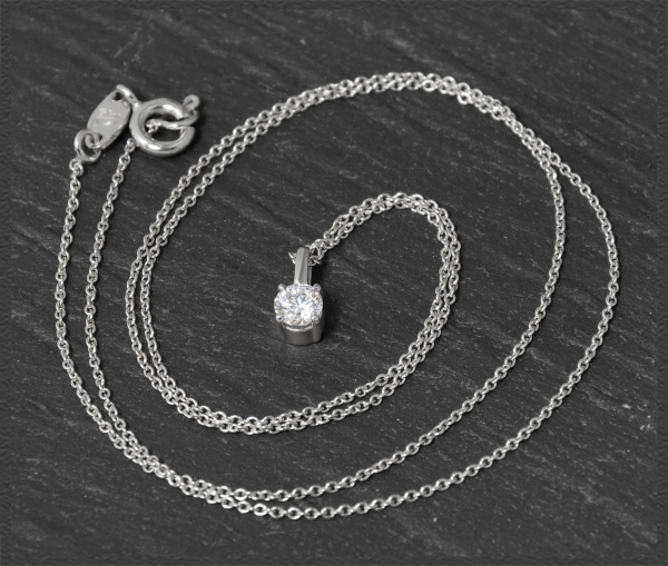 Diamant Anhänger & Kette 585 Gold; 0,39ct